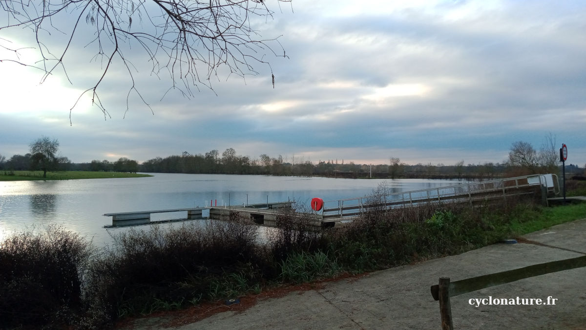 Balade à vélo à Ecouflant