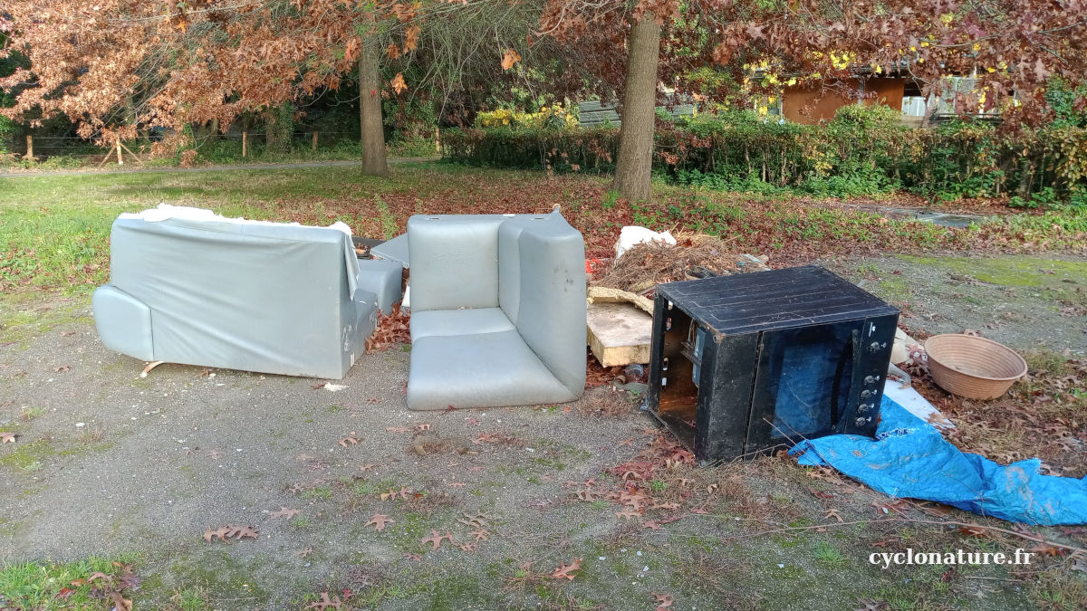 Le dépotoir des jardins familiaux de Trélazé