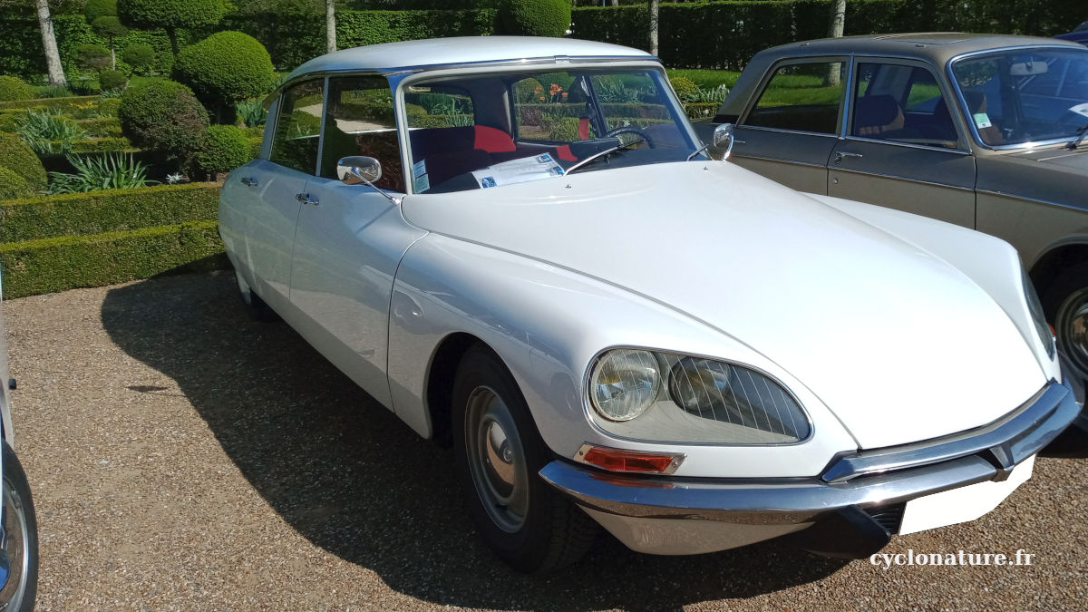 Une Citroen DS