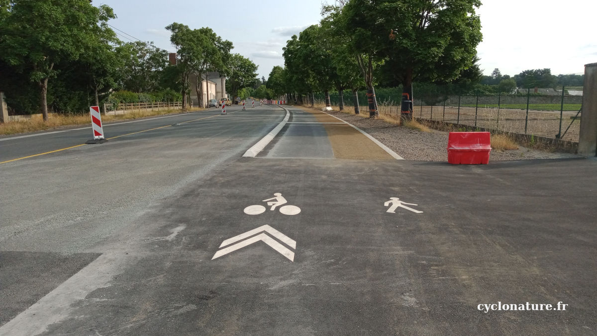 Piste cyclable entre Sainte Gemmes sur Loire et Angers