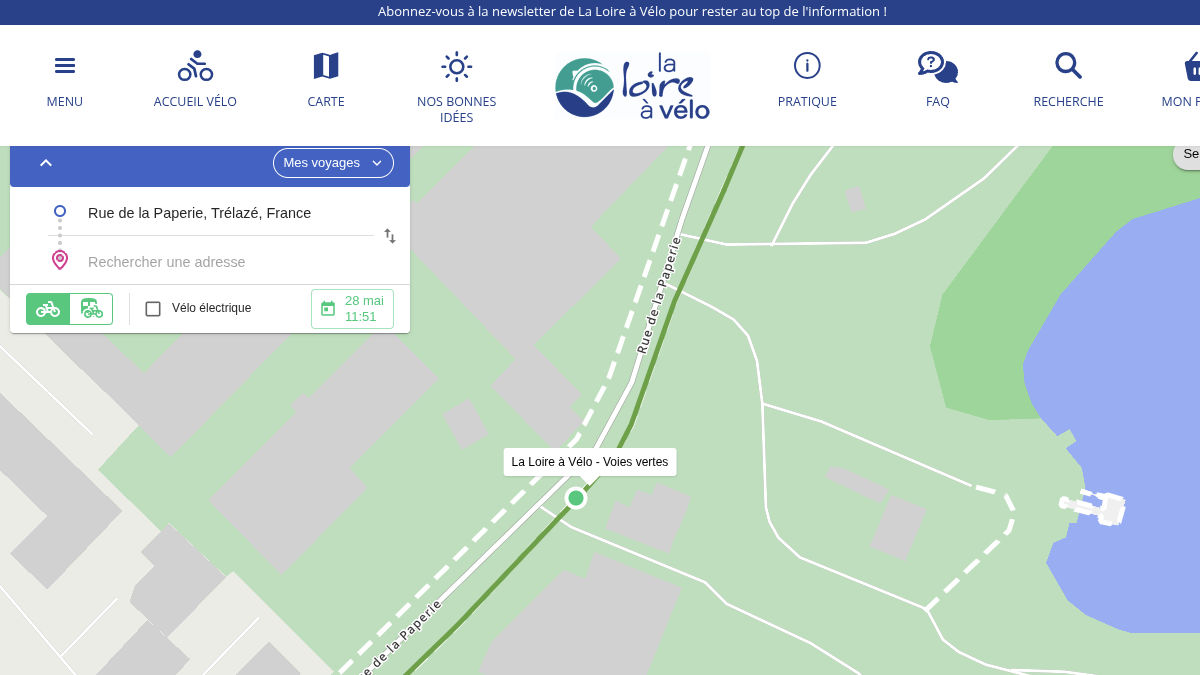 Trélazé: La piste cyclable de la rue de la Paperie, un parking permanent