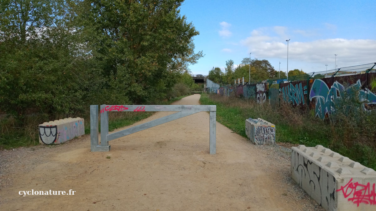 Une barrière pour remplacer les blocs béton