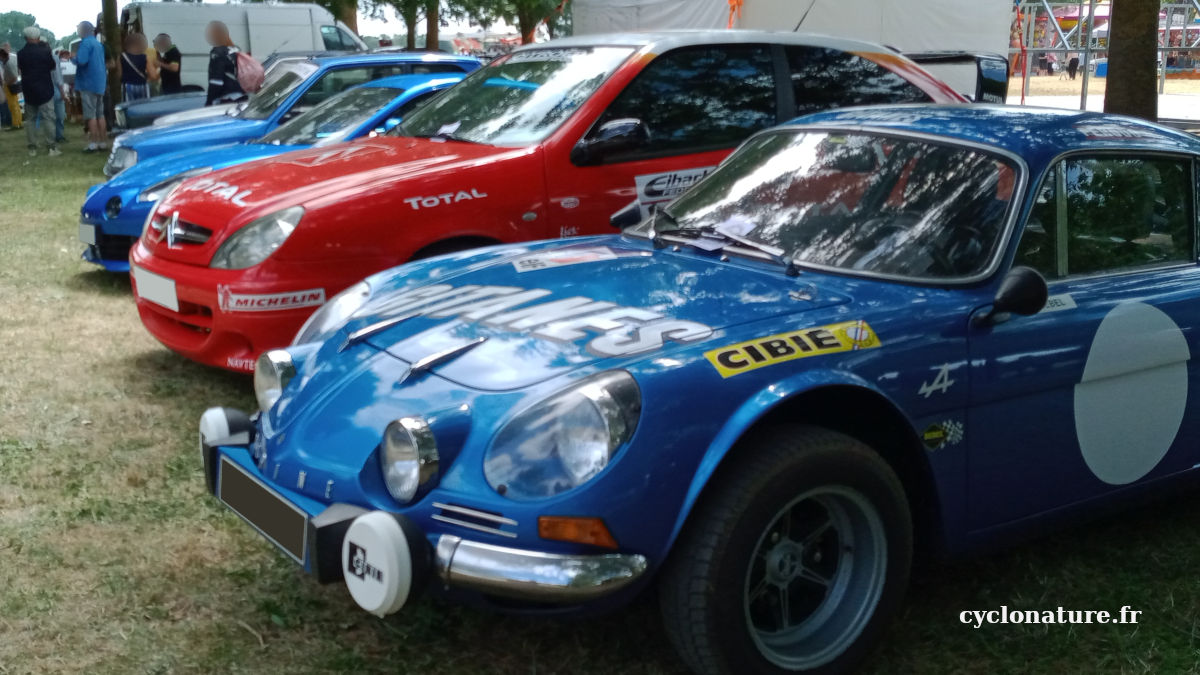 Exposition de voitures de collection
