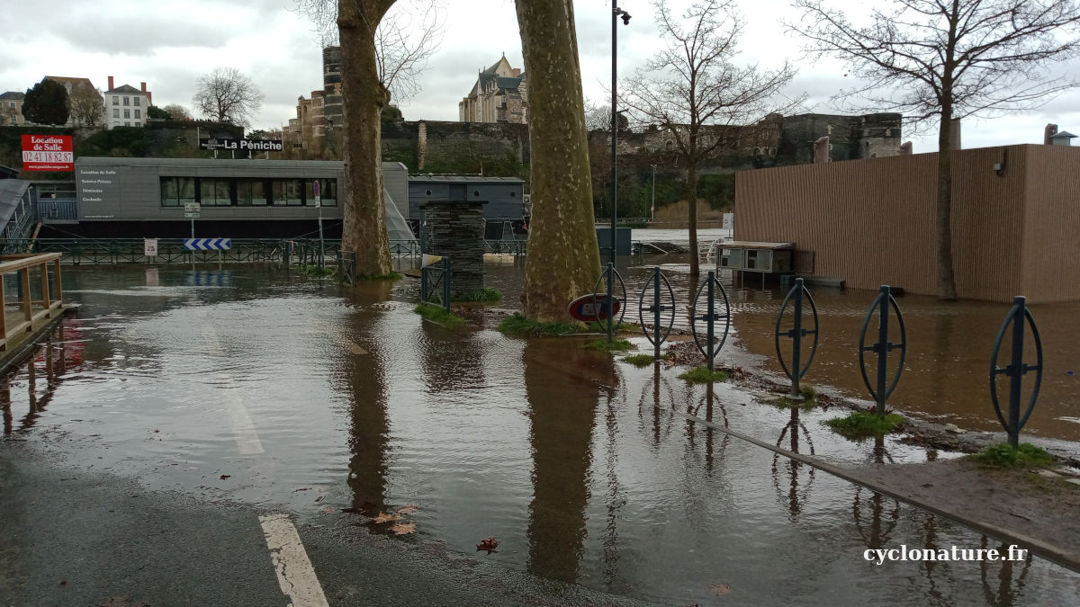 Quai des Carmes à Angers