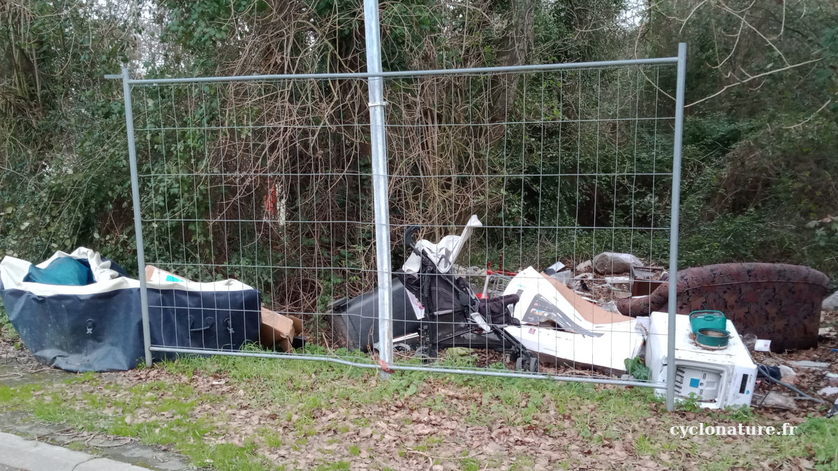 11 janvier 2026 dépôt sauvage à Saint Barthélemy d'Anjou