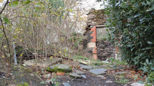 Les vieux murs d'ardoises de Trélazé