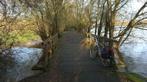 A vélo le long de la maine entre Bouchemaine et Angers