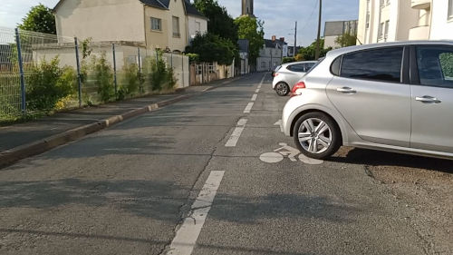 Bande cyclable à Angers