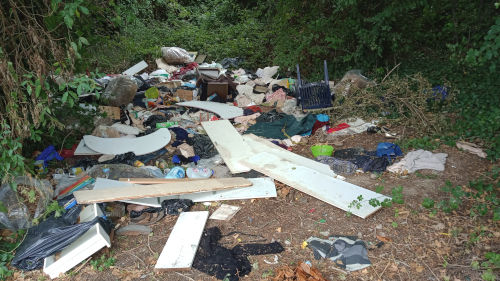 Dépôt sauvage à Saint Barthélemy d'Anjou