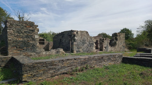 Les ruines dans les Ardoisières de Trélazé