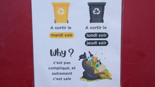 Angers: Stop aux poubelles sur les trottoirs