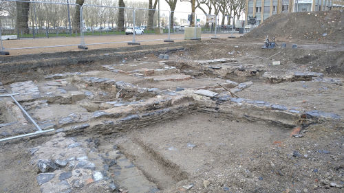 Les fouilles de la place Molière à Angers