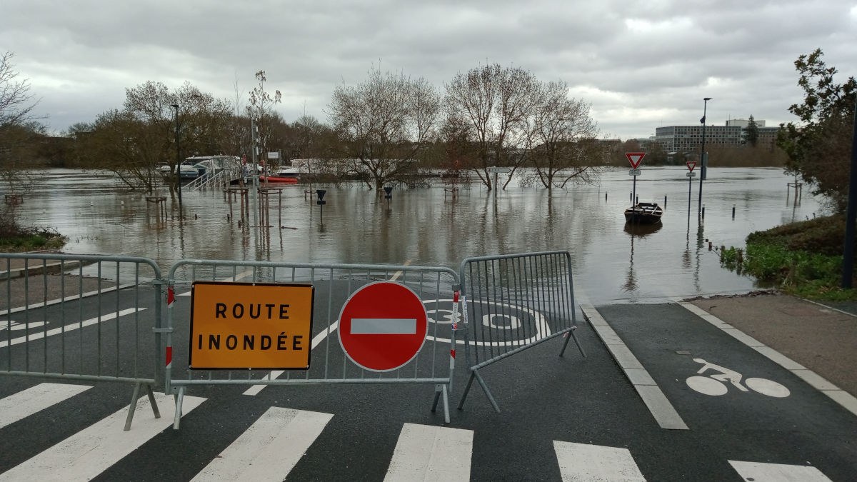 10 photos de la Maine en crue à Angers