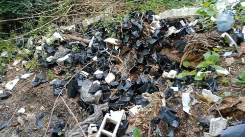 Dépôt sauvage aux Ponts de Cé